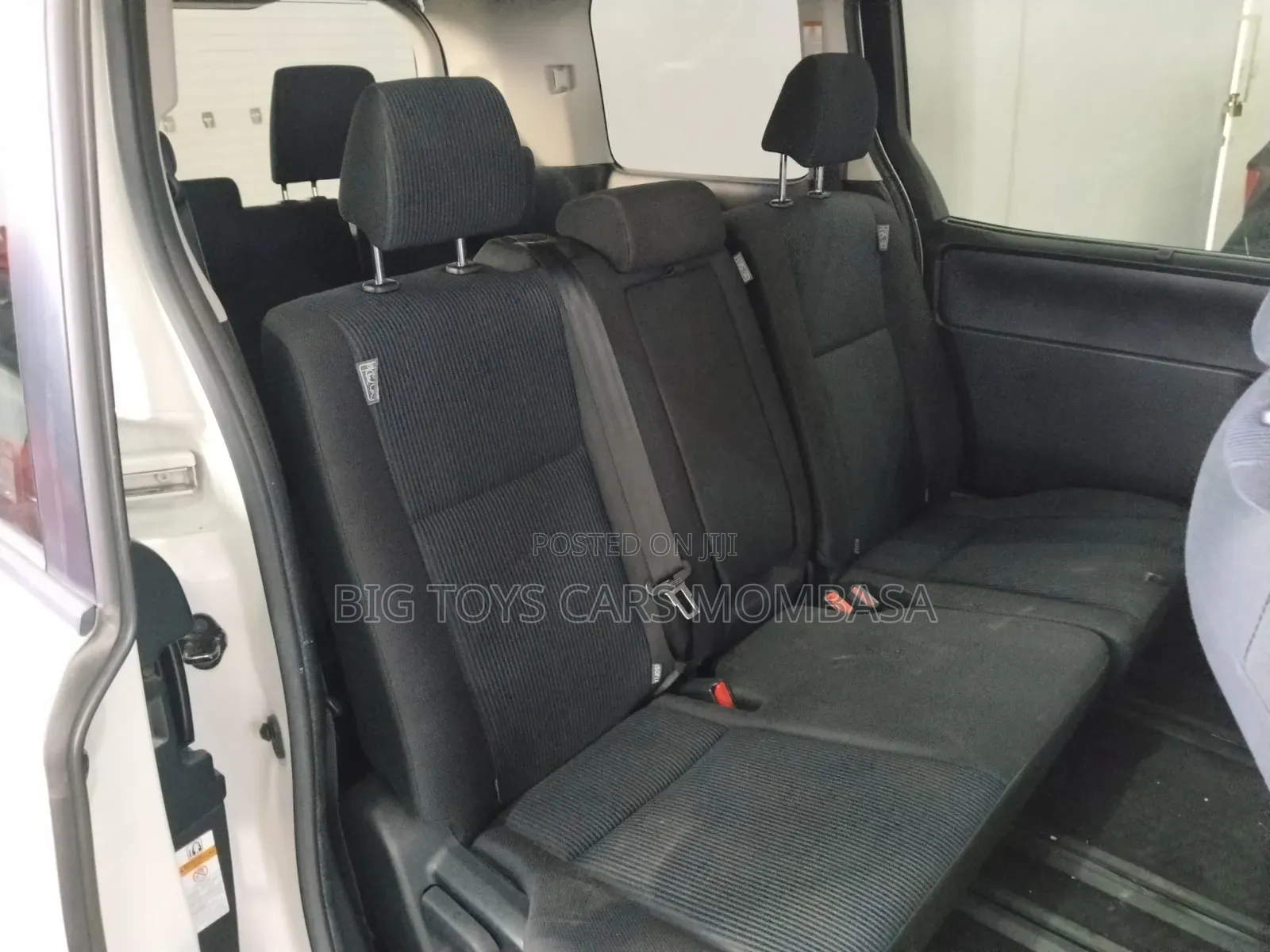 Toyota Voxy 2018 White