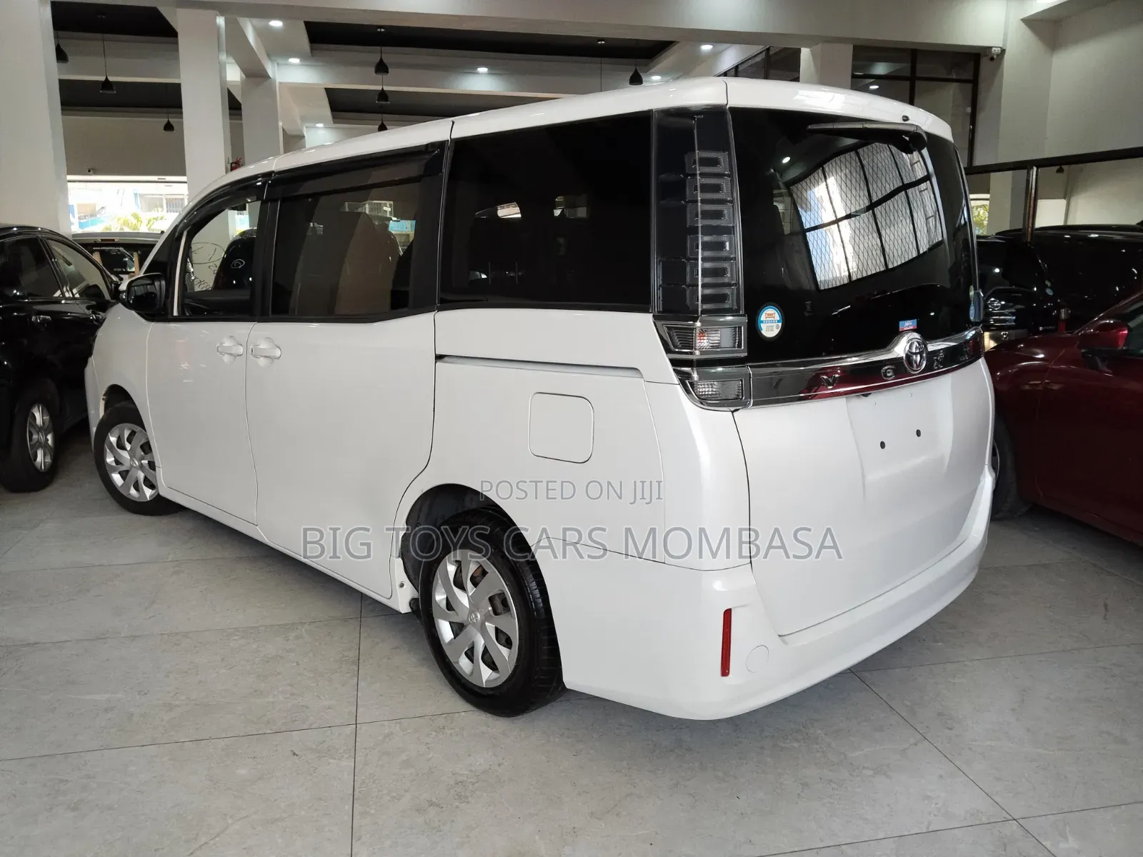 Toyota Voxy 2018 White