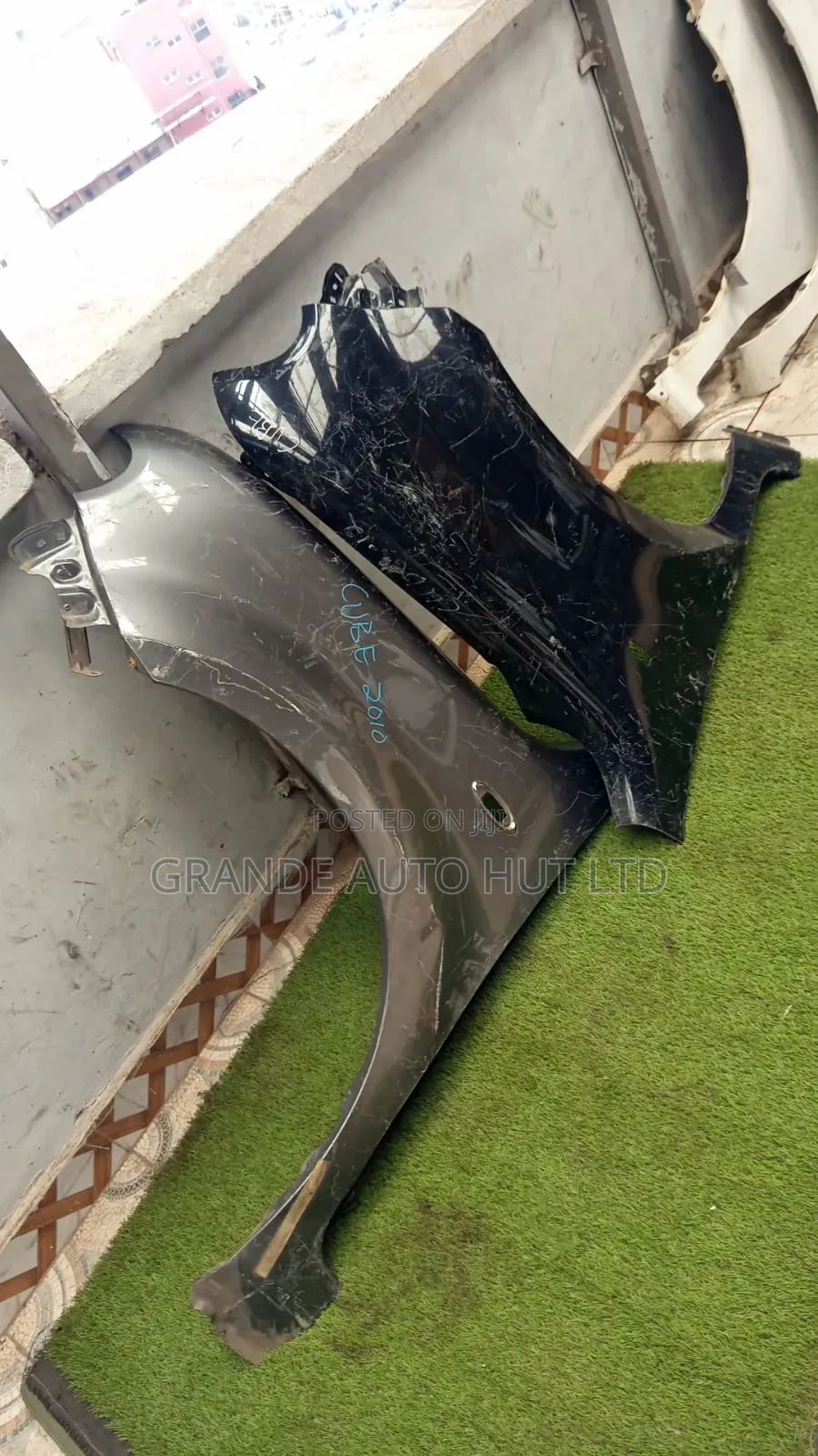Nissan Serena,Elgrand,Dualis,Xtrail,Nv200,Tiida,Lafesta Fenders /Wing