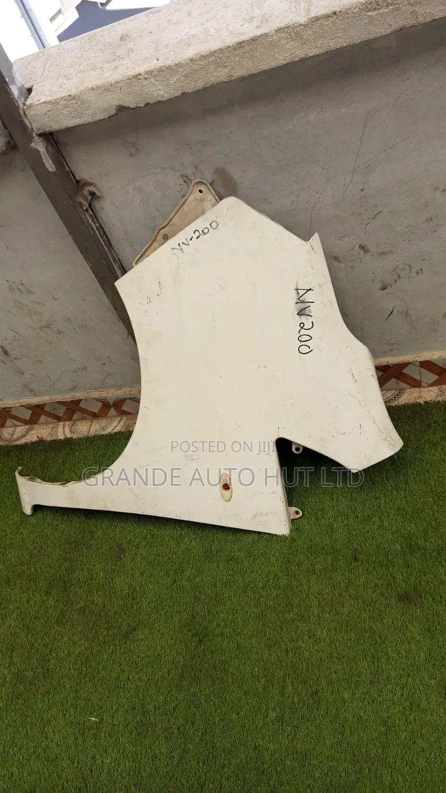 Nissan Serena,Elgrand,Dualis,Xtrail,Nv200,Tiida,Lafesta Fenders /Wing