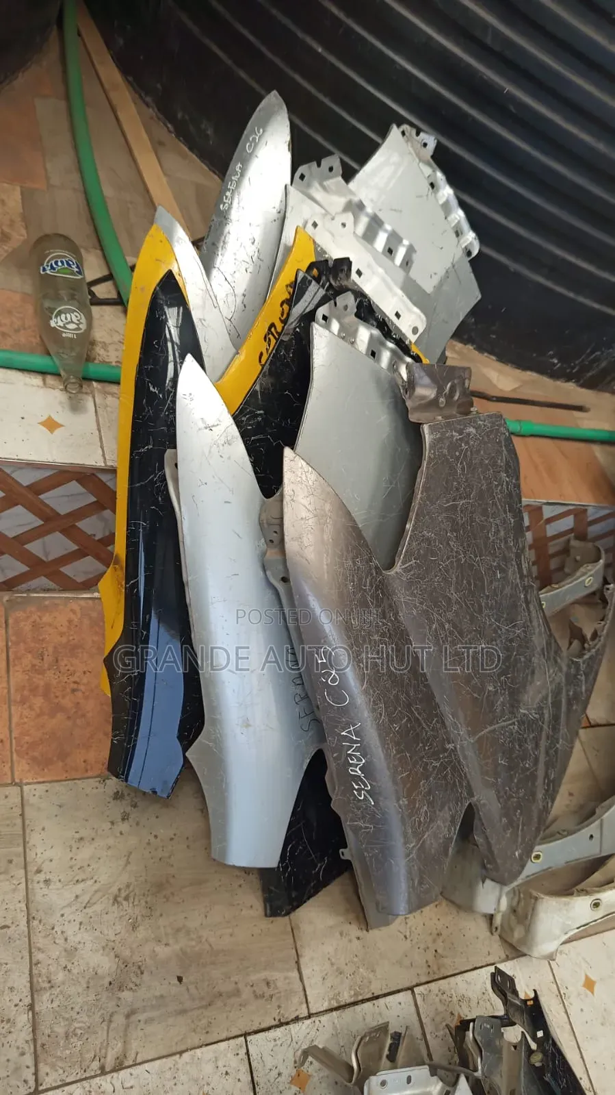 Nissan Serena,Elgrand,Dualis,Xtrail,Nv200,Tiida,Lafesta Fenders /Wing