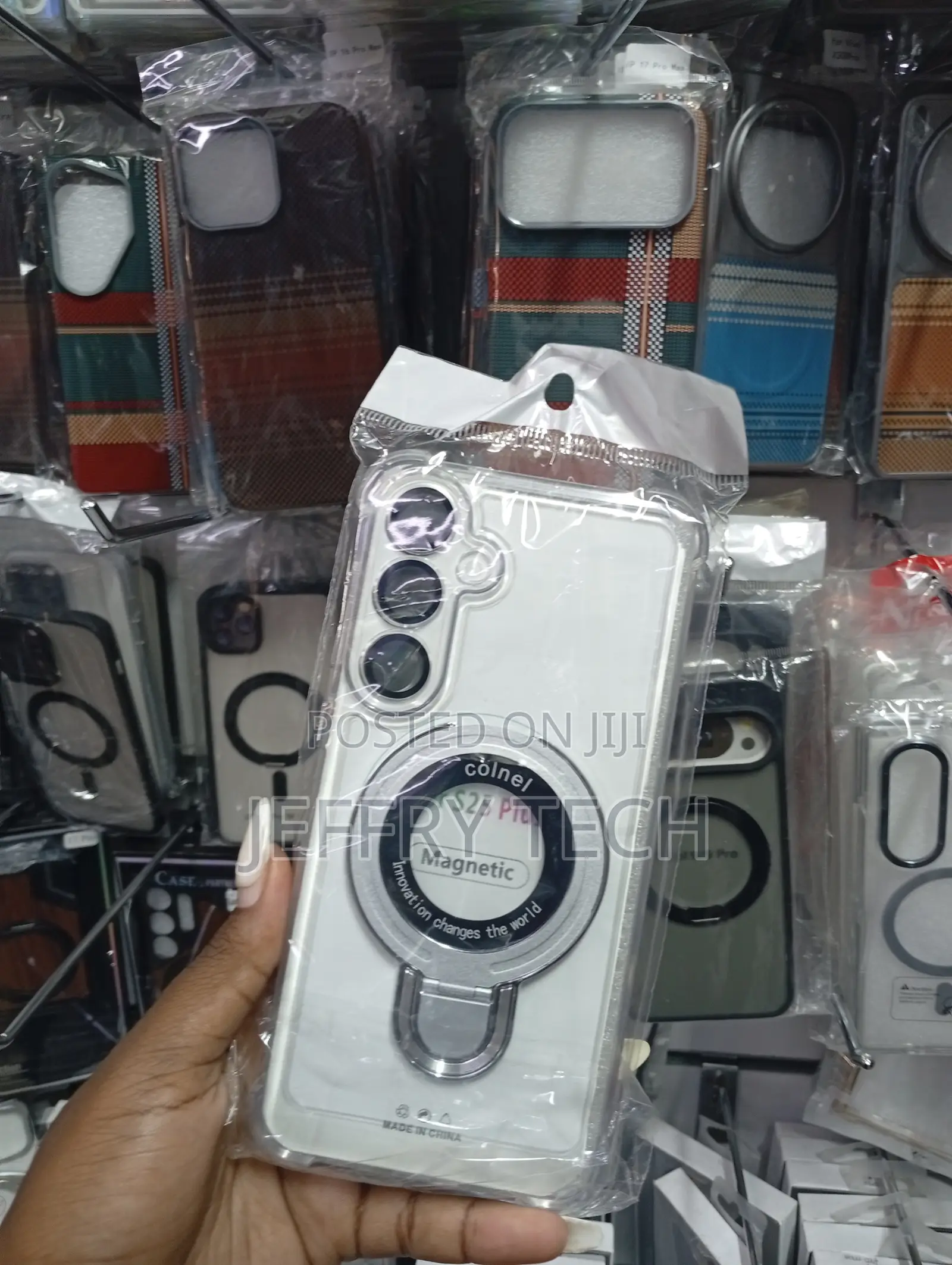 Samsung Galaxy 25 , Luxury Magnetic Phone Case