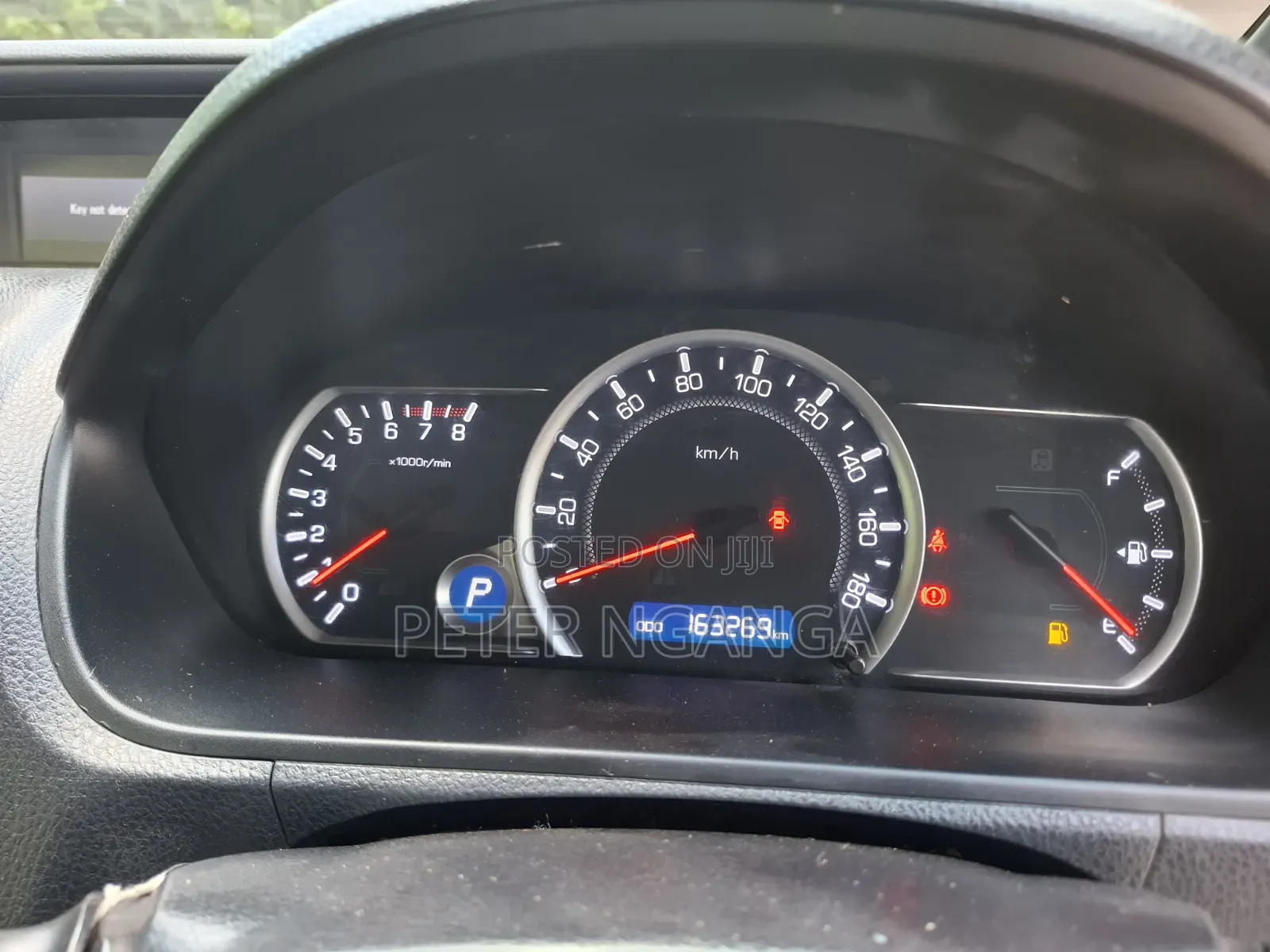 Toyota Noah 2.0 FWD (8 Seater) 2015 White