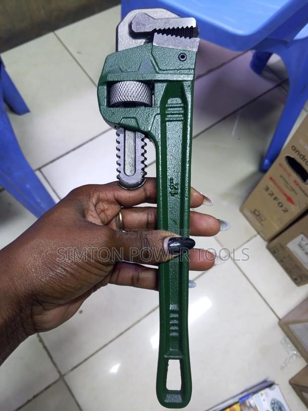 12" Jadever Pipe Wrench - main view