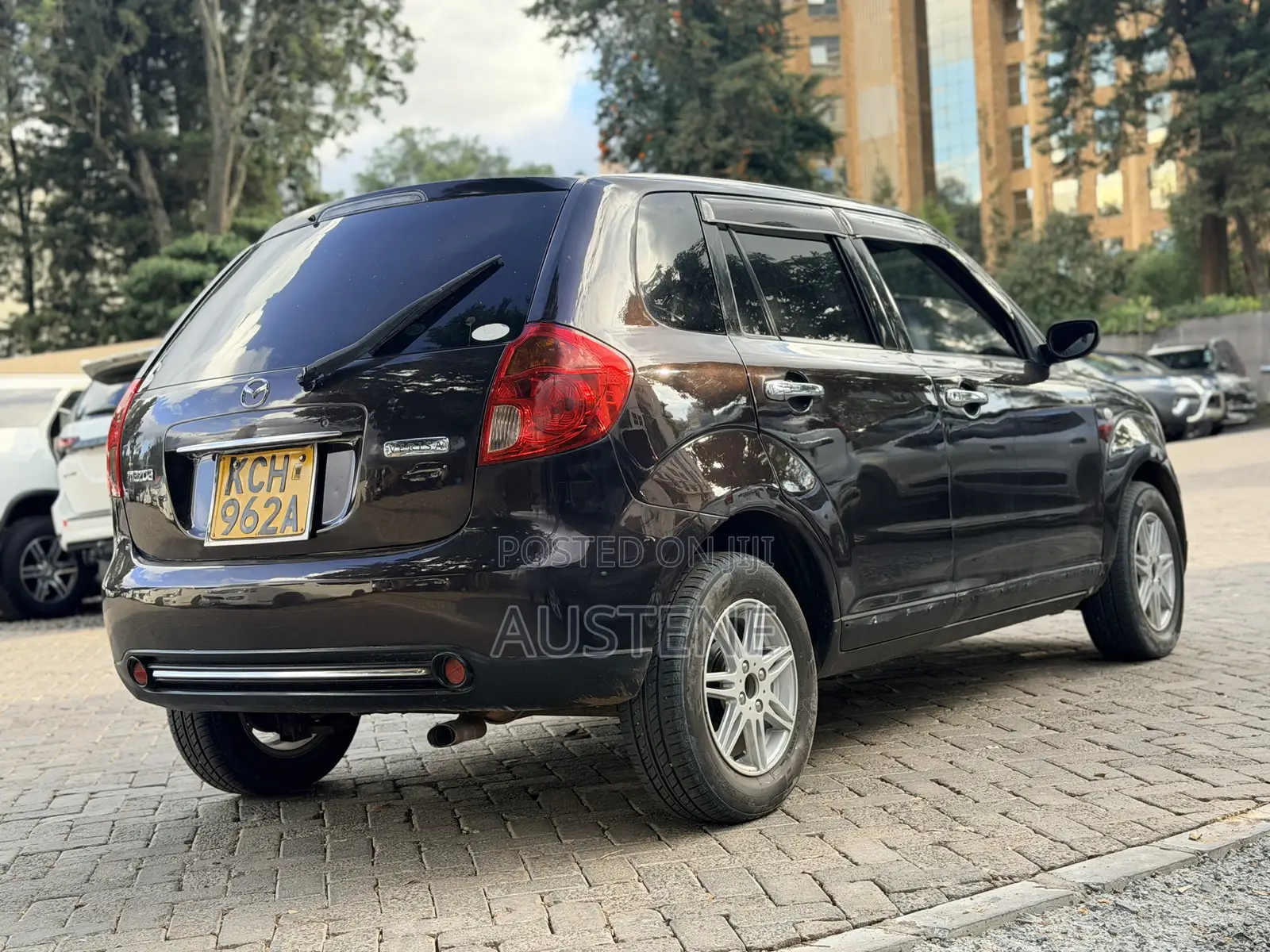 Mazda Verisa 2009 Brown