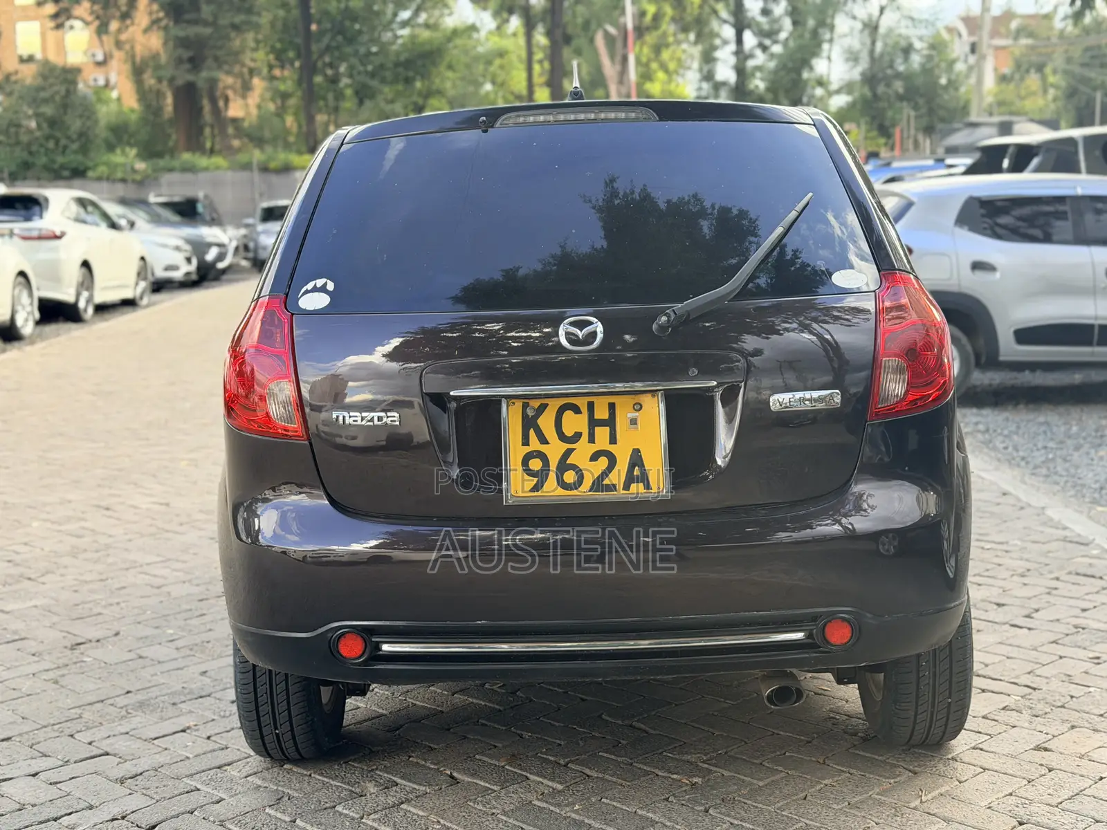 Mazda Verisa 2009 Brown