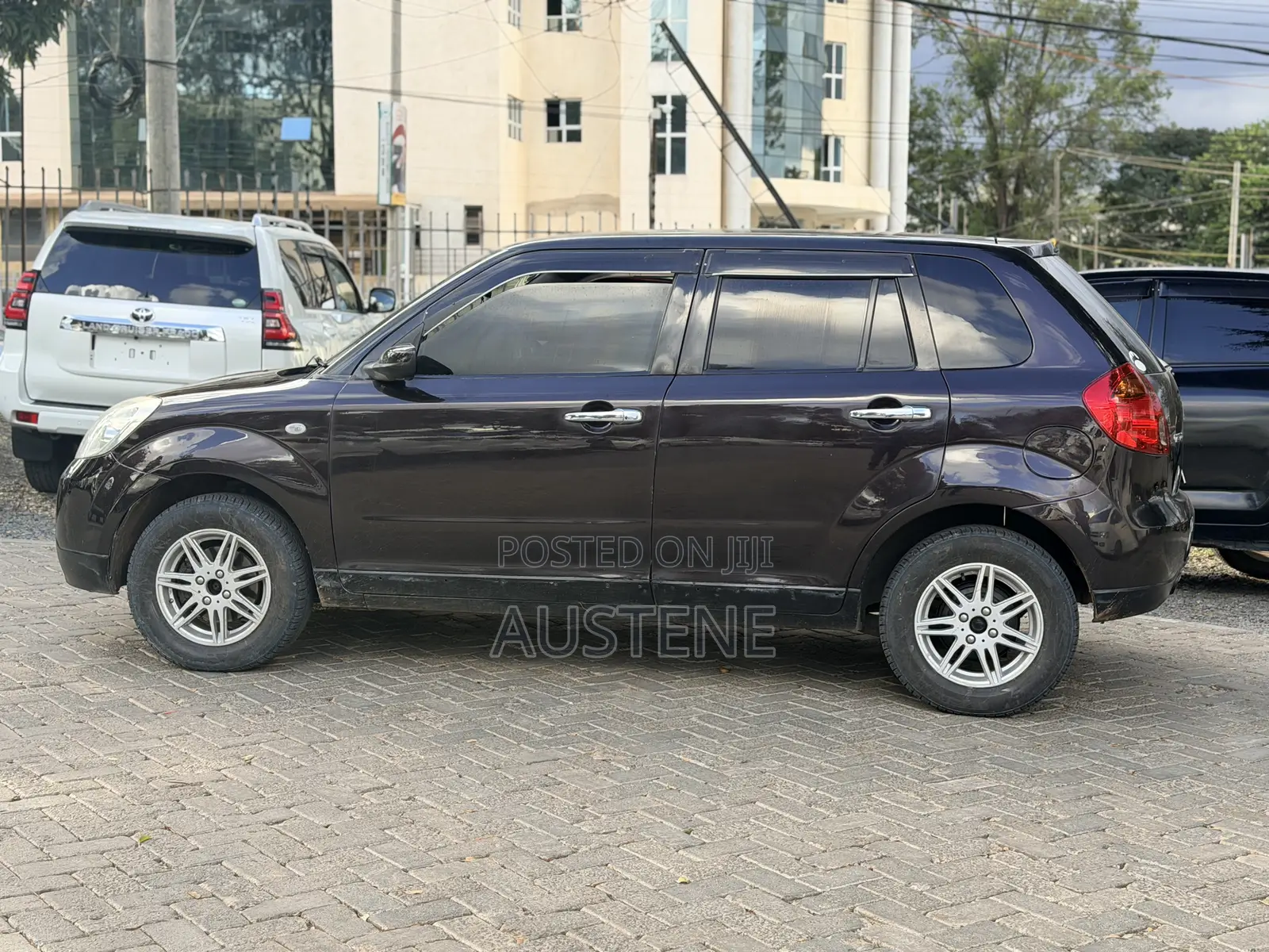 Mazda Verisa 2009 Brown