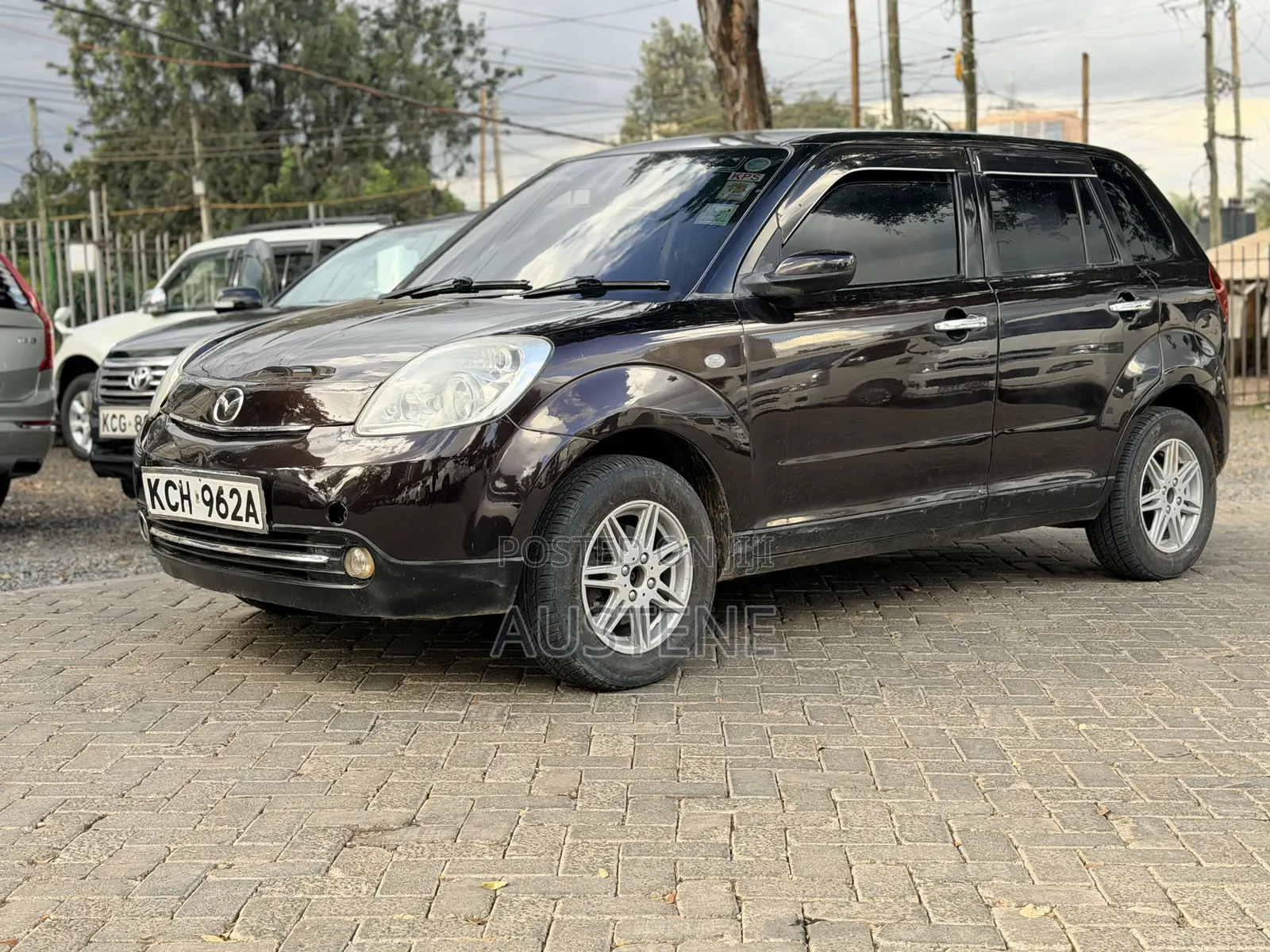 Mazda Verisa 2009 Brown