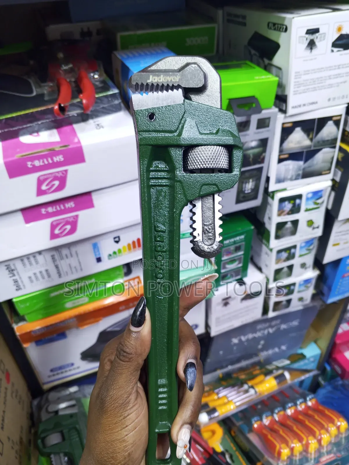 Heavy Duty Jadever 12" Pipe Wrench