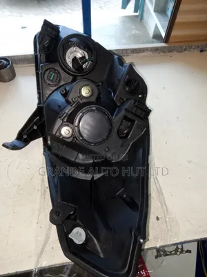 Head Lamp Left Hyundai H1/Starex(Yebi Brand)