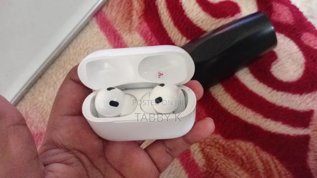 Wireless Bluetooth Earphones