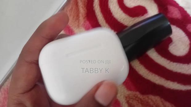Wireless Bluetooth Earphones - thumbnail 3