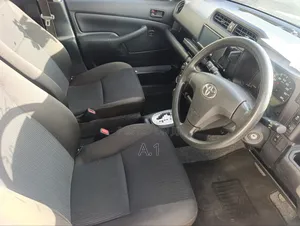 Toyota Probox 1.5 F 2WD 2020 Silver