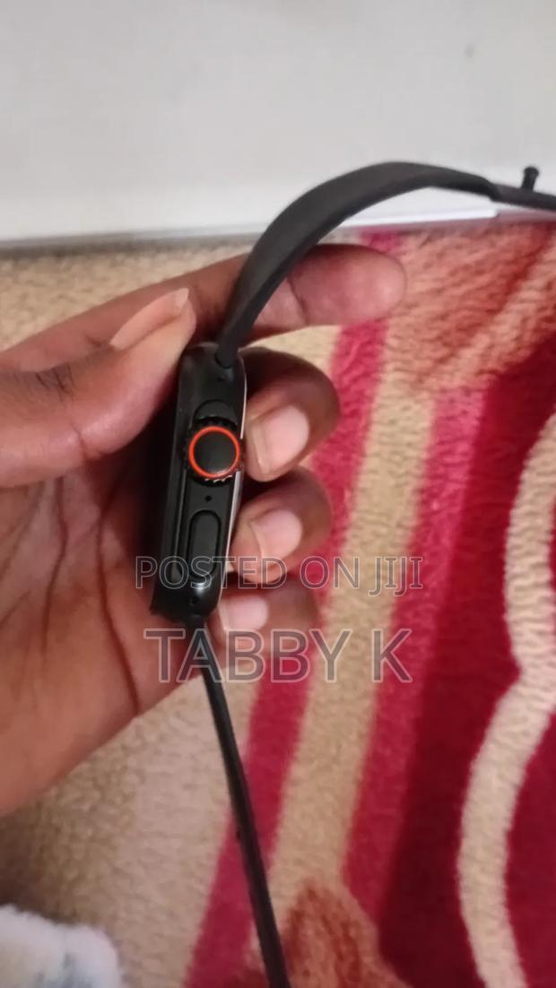 Smart Watch - thumbnail 3