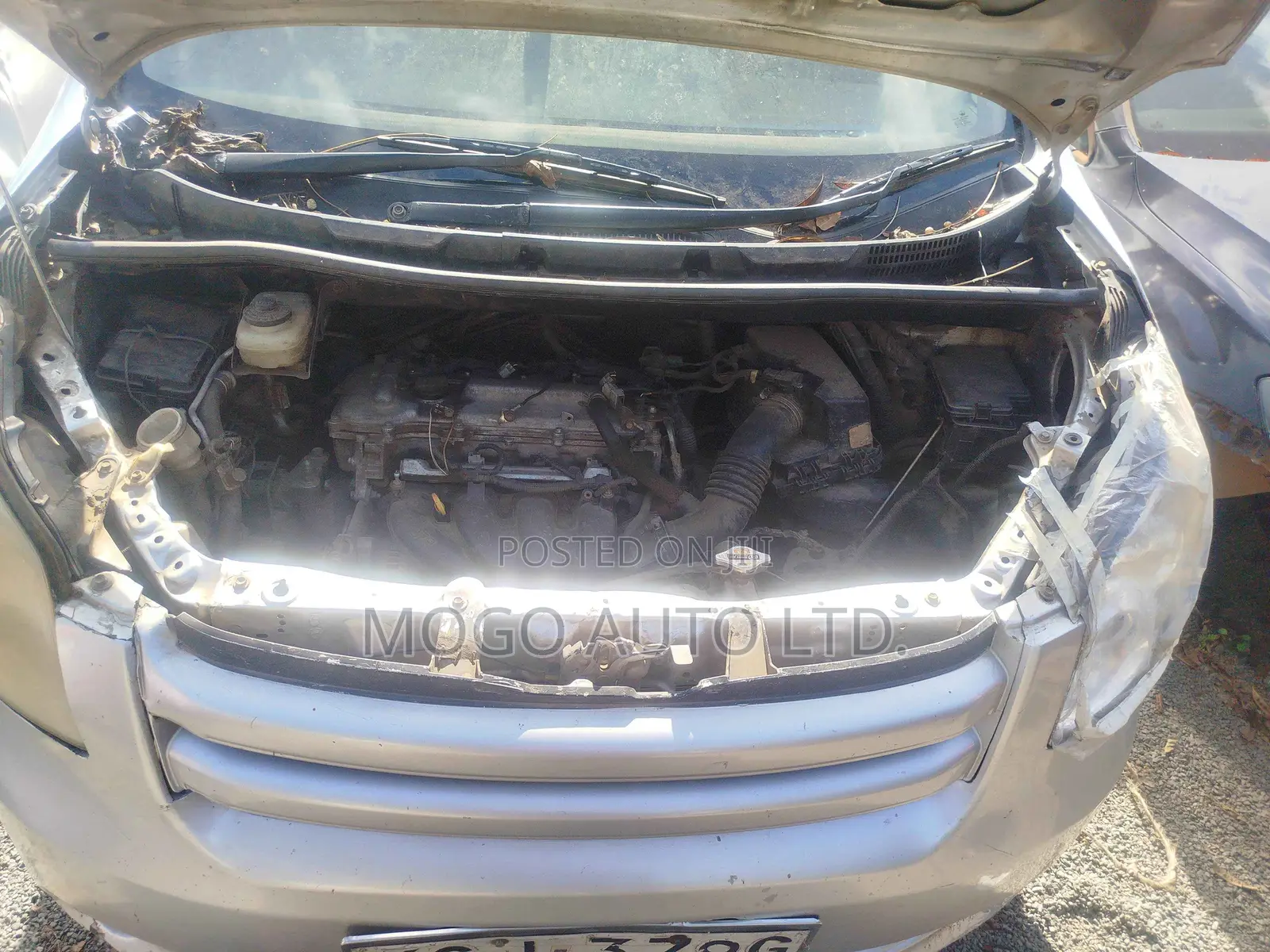 Toyota Noah 2009 Silver