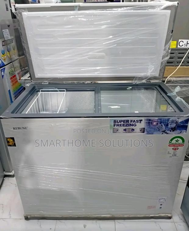 Rebune 250l Extra Large Capacity Energy Saver Chest Freezer