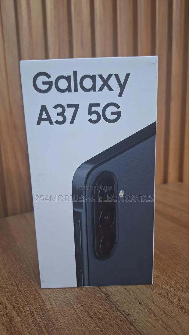 New Samsung Galaxy A37 128 GB Black - thumbnail 3