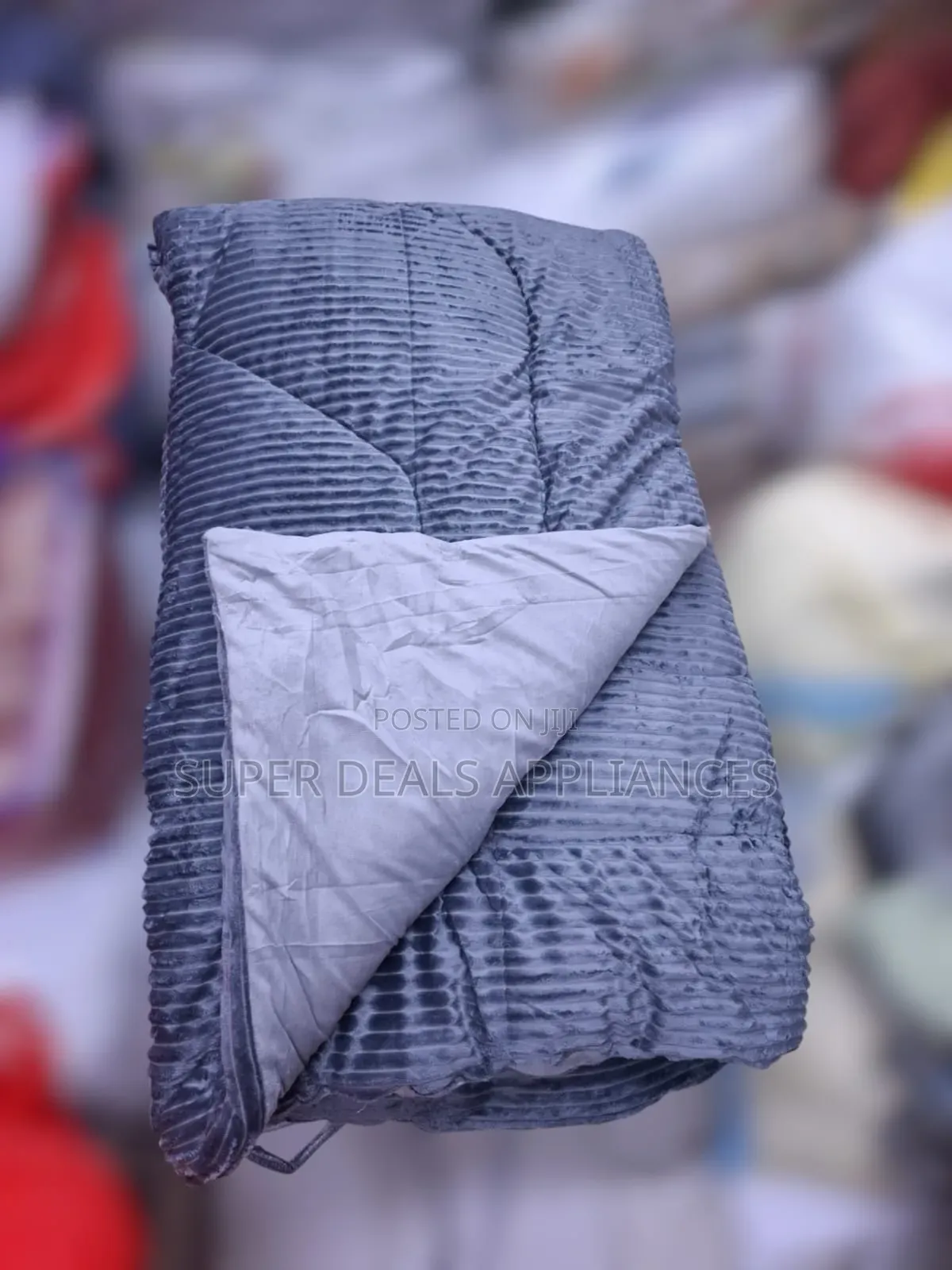 Single Velvet Woollen* Duvets Size: 6×6