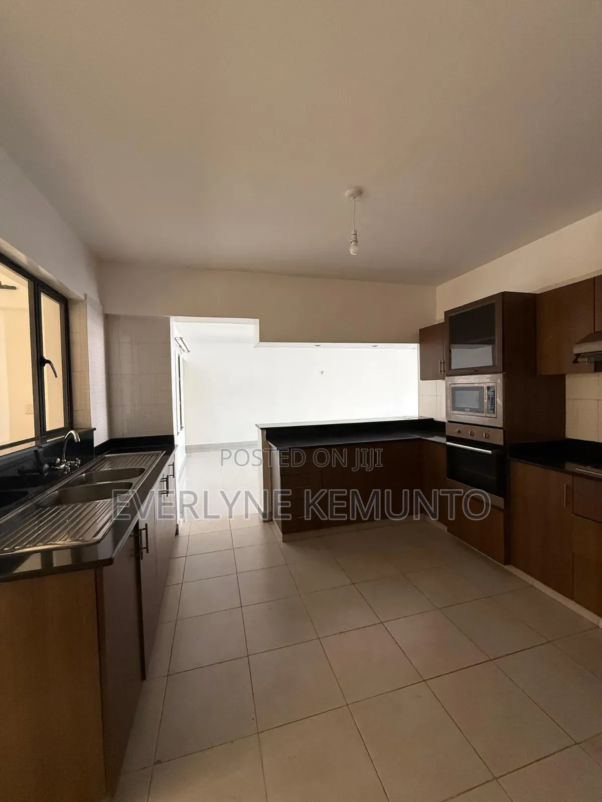 3bdrm Penthouse in Exeter Pride, State House Area for sale