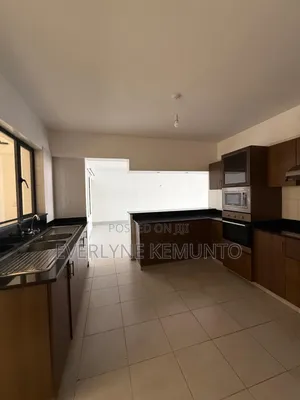 3bdrm Penthouse in Exeter Pride, State House Area for sale