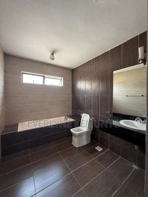 3bdrm Penthouse in Exeter Pride, State House Area for sale - thumbnail 4