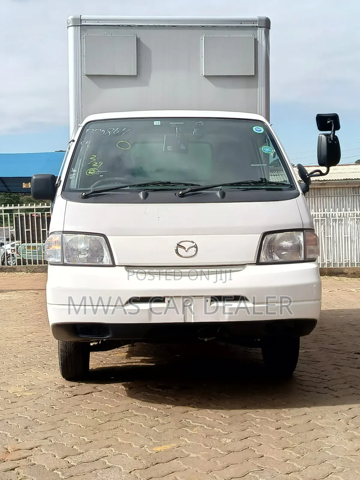 Selling MZD Bngo Truck