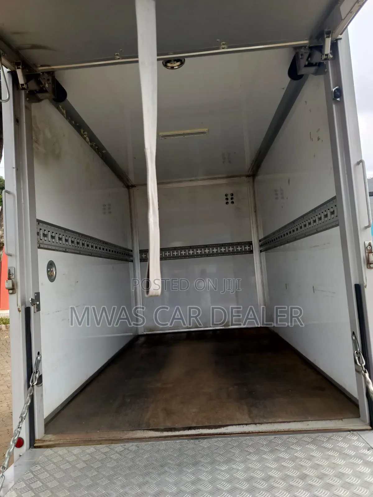 Selling MZD Bngo Truck
