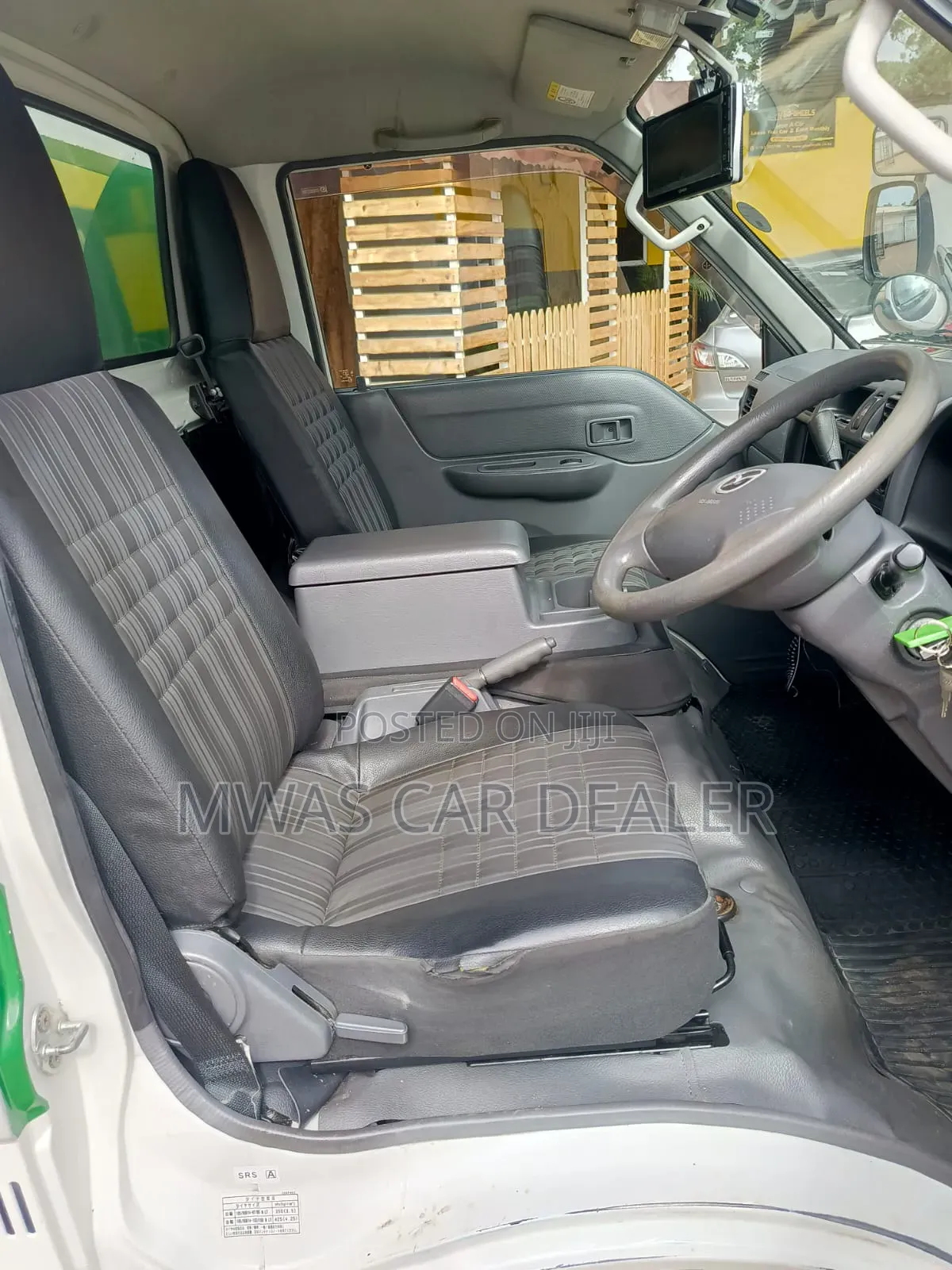 Selling MZD Bngo Truck