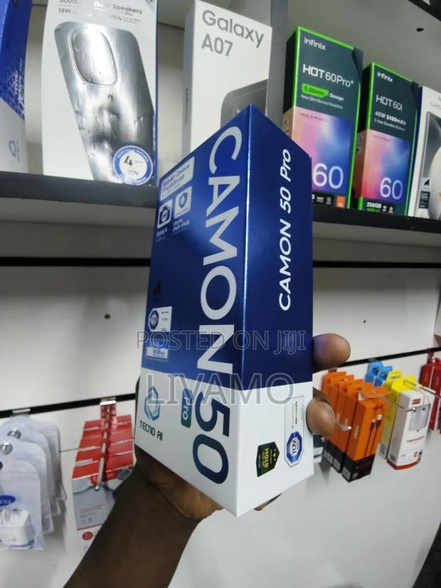 New Tecno Camon 50 Pro 256 GB Silver - thumbnail 5