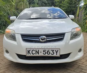 Toyota Corolla Fielder 2010 White