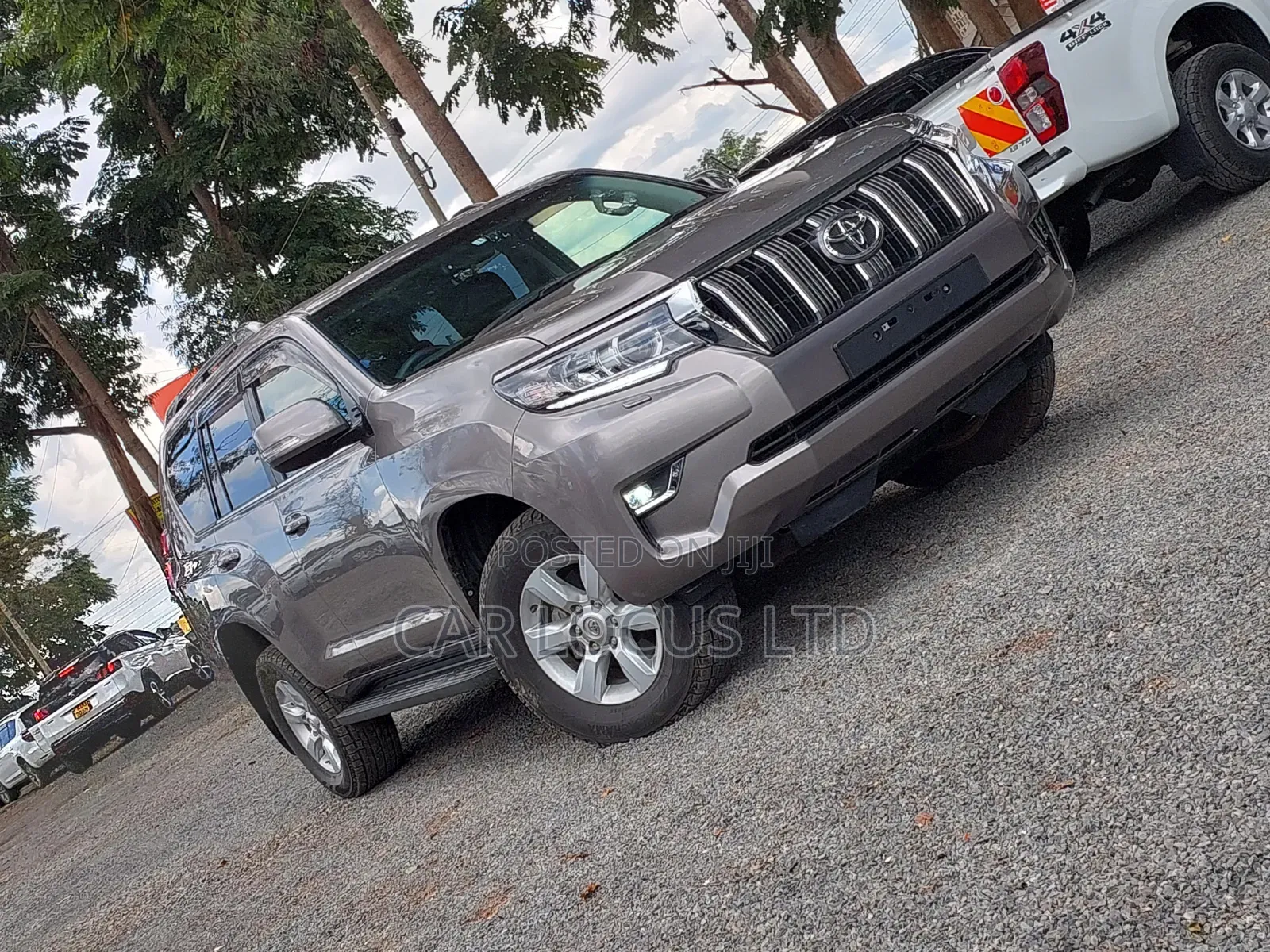 Toyota Land Cruiser Prado 2017 Gray