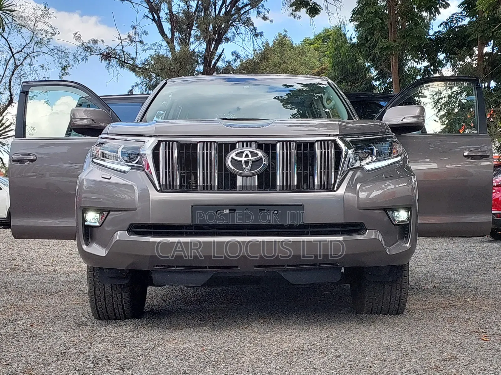 Toyota Land Cruiser Prado 2017 Gray