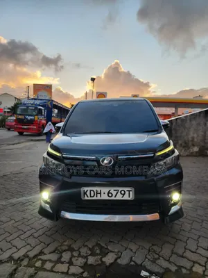 Toyota Voxy 2015 Blue