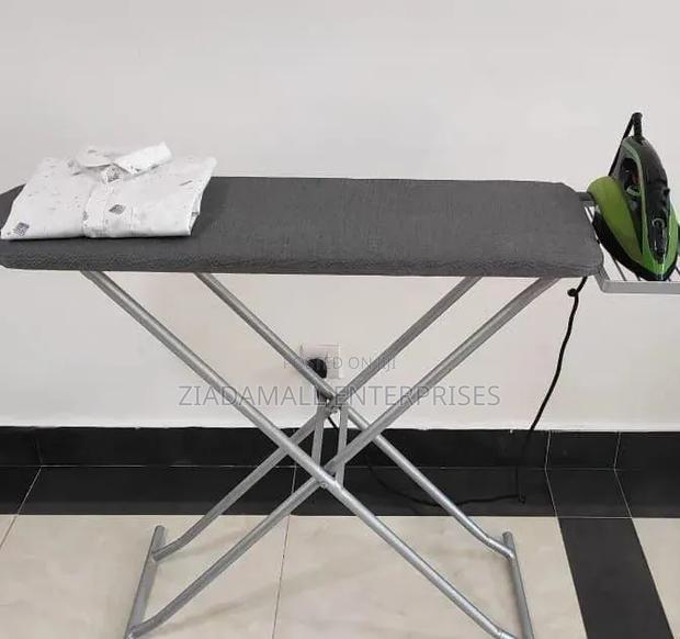 Ironing Board,Foldable Metallic Ironing Board