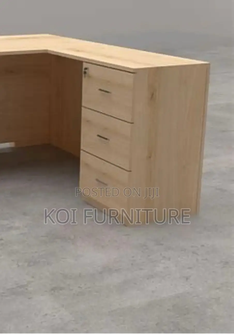 Office Desk; Curved Modern Professional Office Workspace Desk