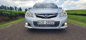 Subaru Legacy 2.5i Premium PZEV Sedan 2012 Silver