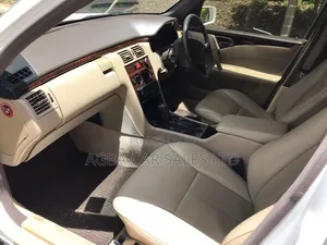 Mercedes-Benz E200 1998 White