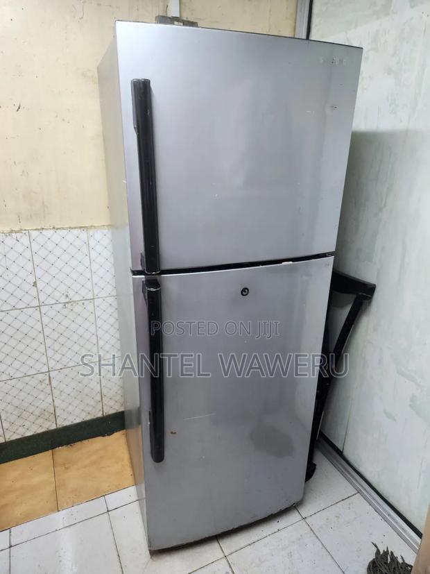 Samsung Specious Double Door Fridge 350litres