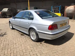 BMW 523i 1998 Blue