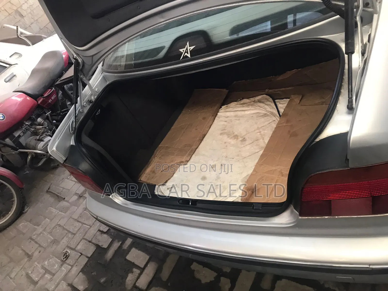 BMW 523i 1998 Blue