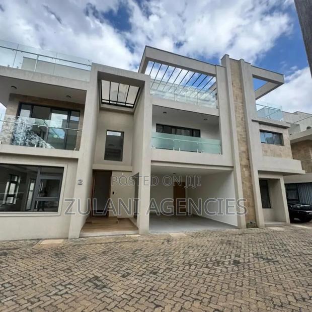 6bdrm Villa in Muthangari for sale - thumbnail 2
