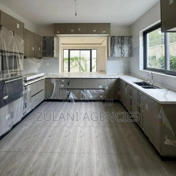 6bdrm Villa in Muthangari for sale - thumbnail 6