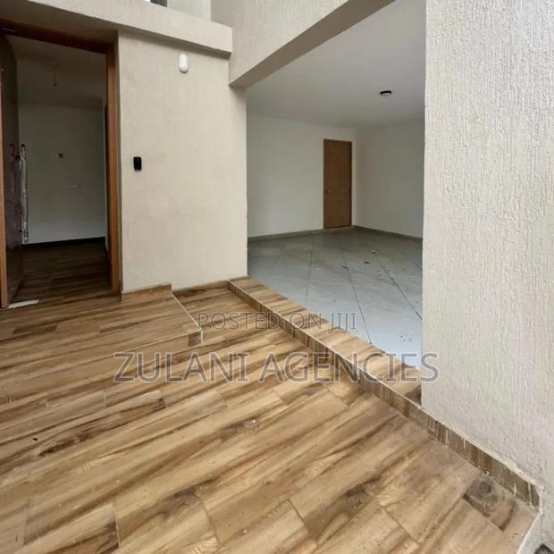 6bdrm Villa in Muthangari for sale - thumbnail 11