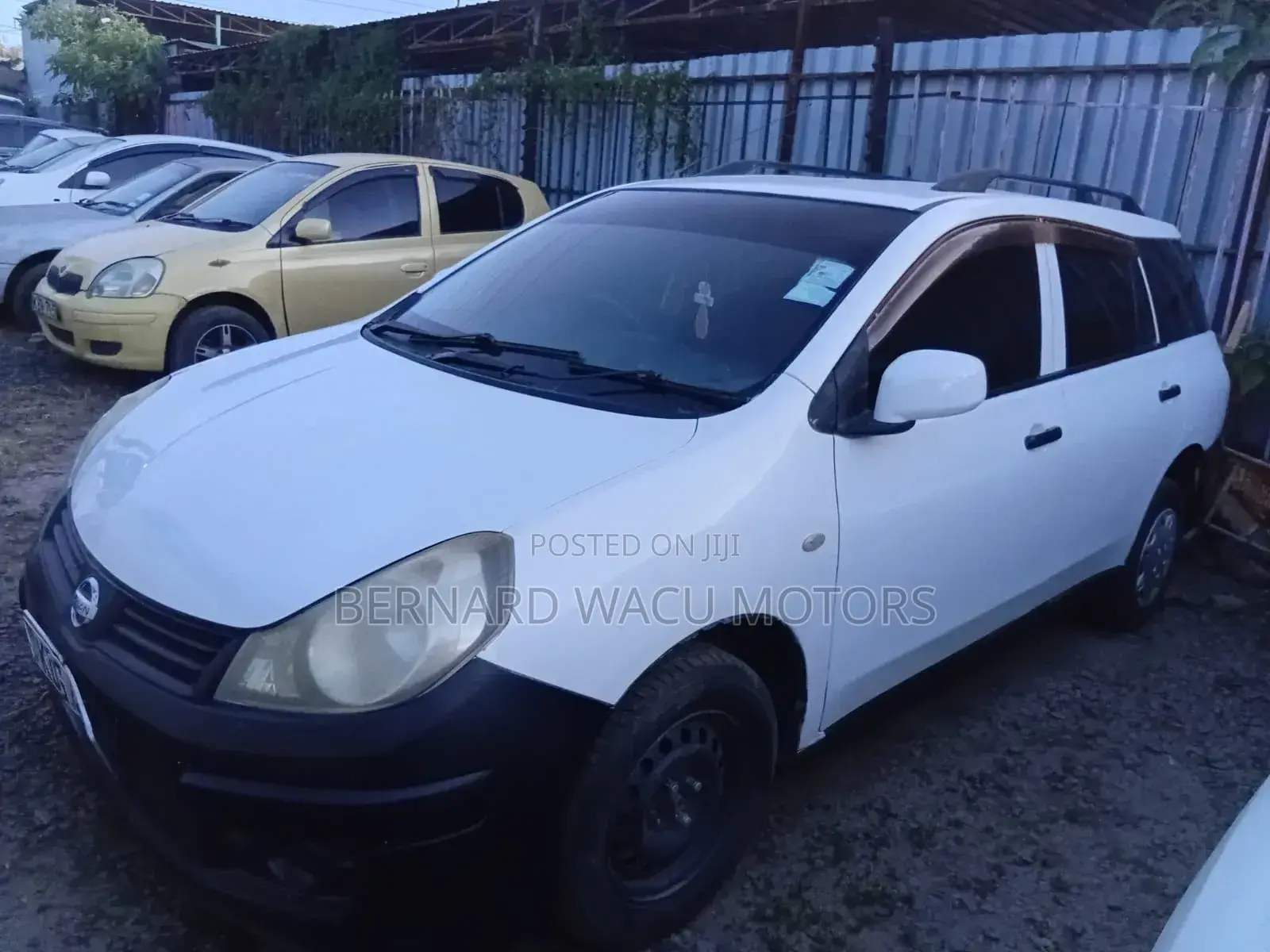 Nissan Advan 2015 White