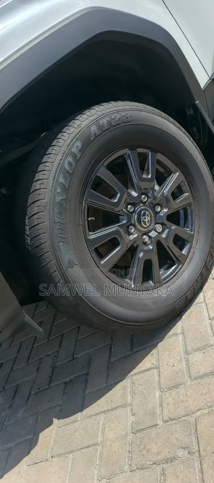 Toyota Land Cruiser Prado 2.8 2023 Pearl