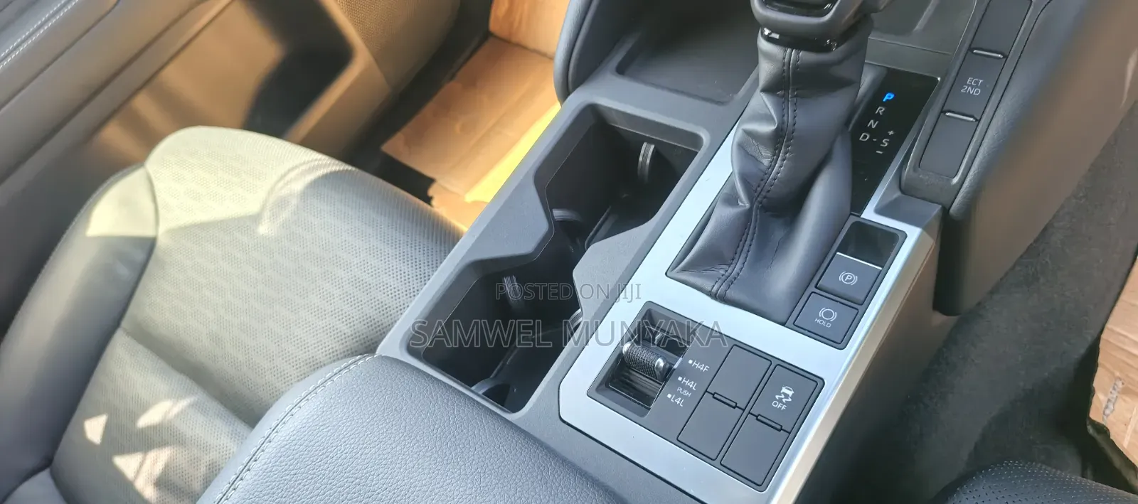 Toyota Land Cruiser Prado 2.8 2023 Pearl