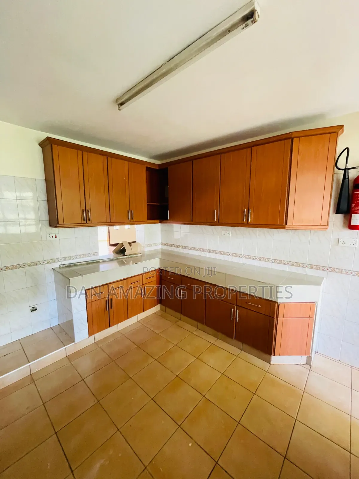 3bdrm Apartment in Kilimani Plus Dsq, Hurlingham for rent