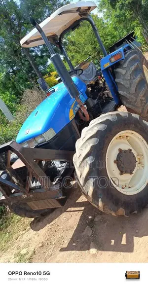 Tractor Newholland Tt75 4wd