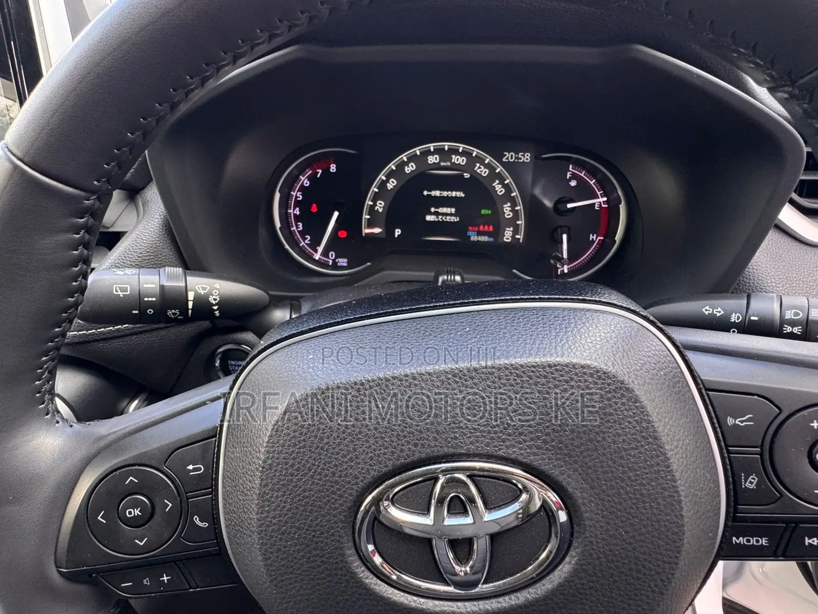 Toyota RAV4 LE FWD 2019 White