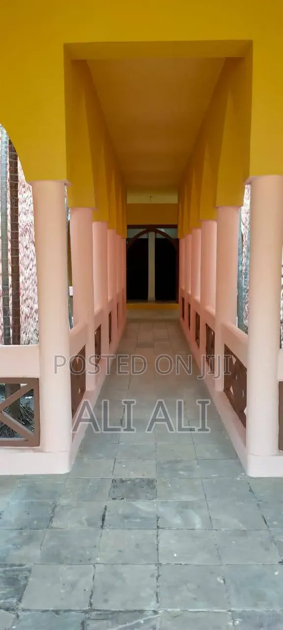 2bdrm Apartment in Ali'S Plaza, Diani for rent